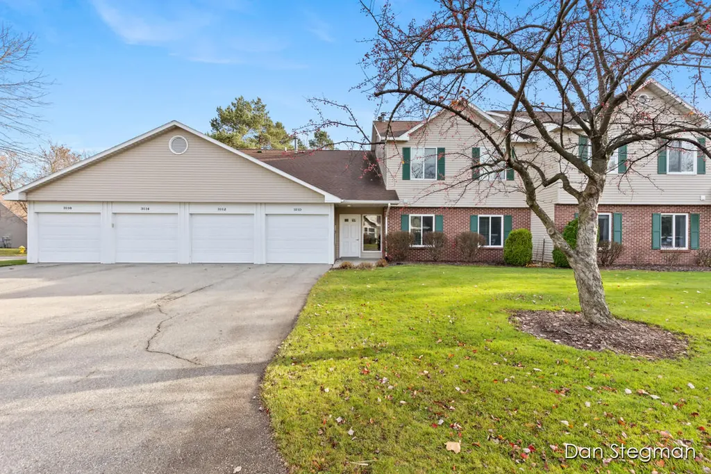 3116 Windcrest Court NE Grand Rapids Charter Township MI 49525