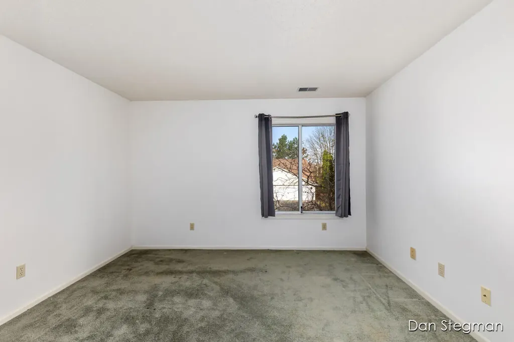 3116 Windcrest Court NE Grand Rapids Charter Township MI 49525