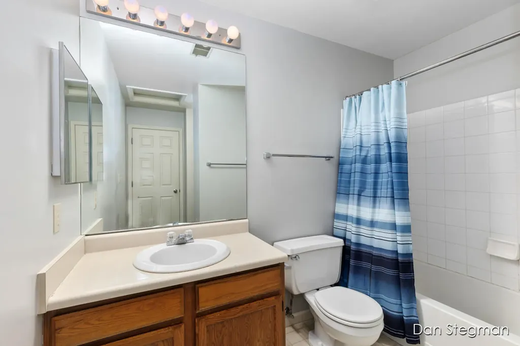 3116 Windcrest Court NE Grand Rapids Charter Township MI 49525