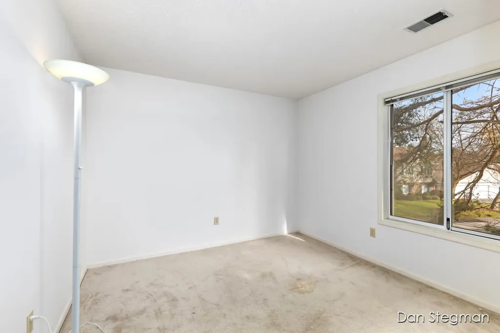 3116 Windcrest Court NE Grand Rapids Charter Township MI 49525