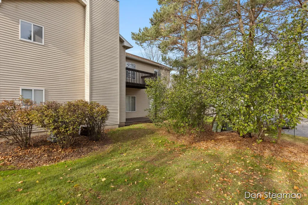 3116 Windcrest Court NE Grand Rapids Charter Township MI 49525
