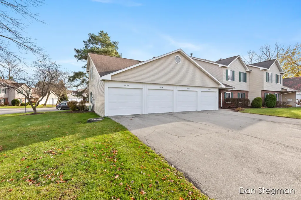 3116 Windcrest Court NE Grand Rapids Charter Township MI 49525