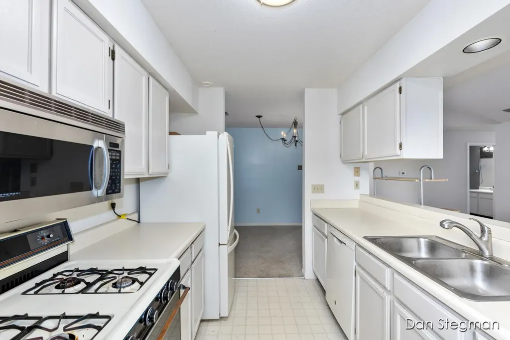 3116 Windcrest Court NE Grand Rapids Charter Township MI 49525