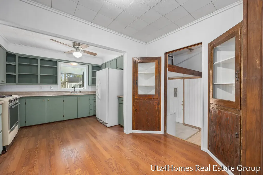 231 50th Street SW Wyoming City MI 49548