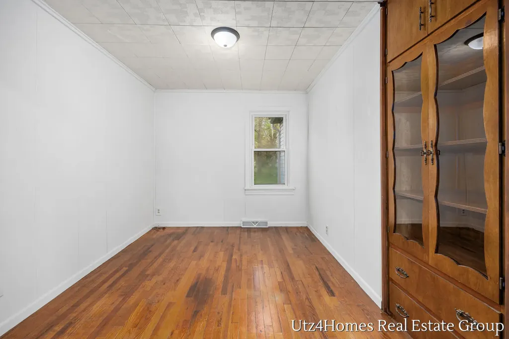 231 50th Street SW Wyoming City MI 49548