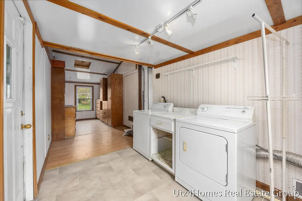 231 50th Street SW Wyoming City MI 49548