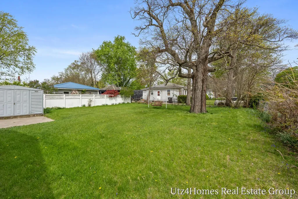 231 50th Street SW Wyoming City MI 49548