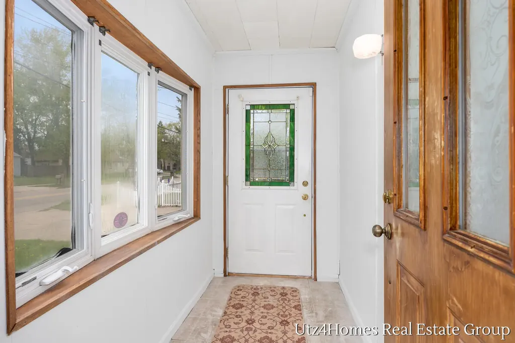 231 50th Street SW Wyoming City MI 49548