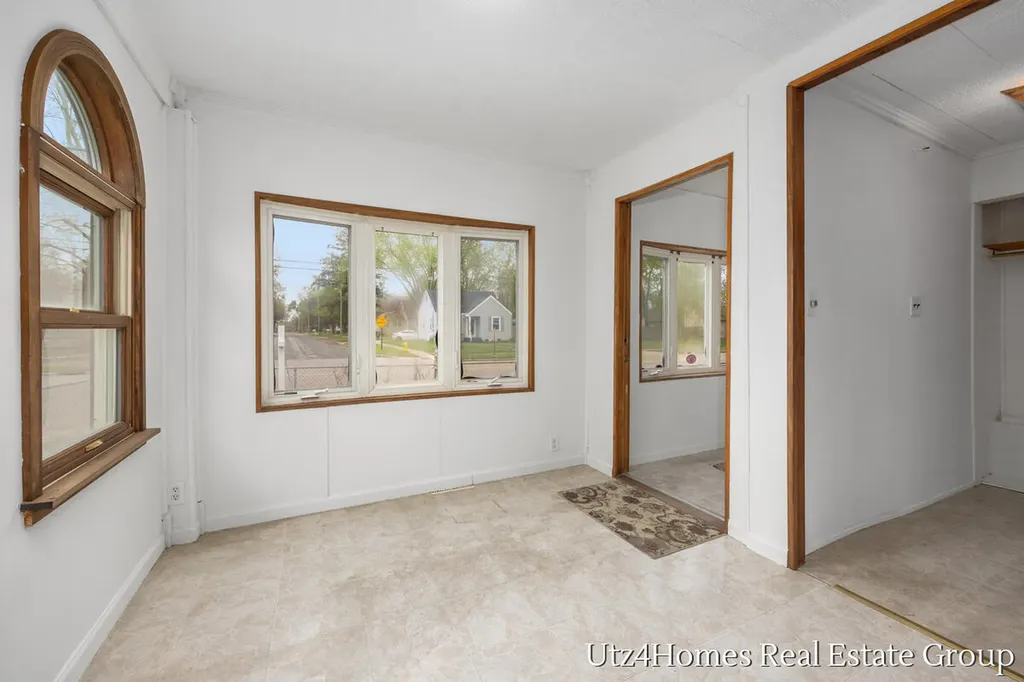 231 50th Street SW Wyoming City MI 49548