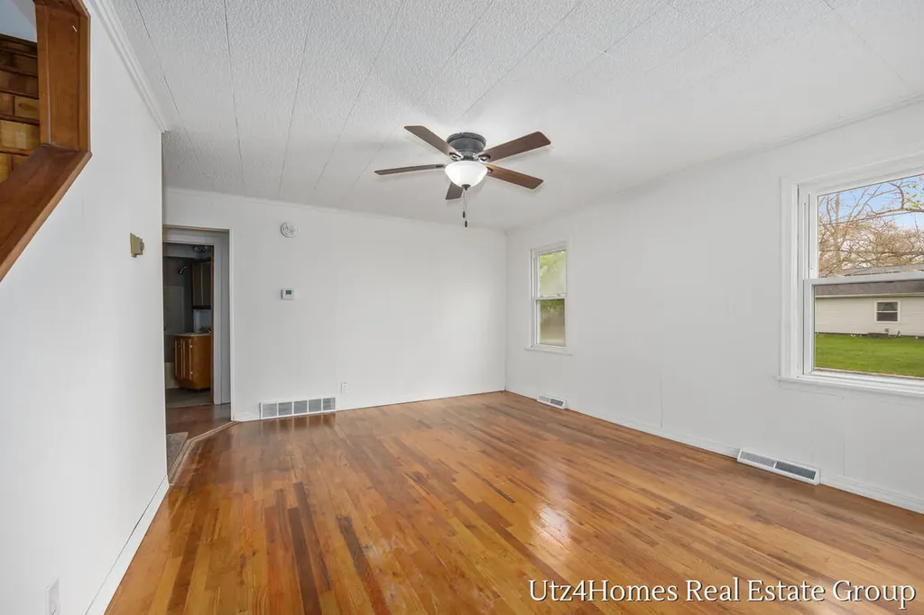 231 50th Street SW Wyoming City MI 49548
