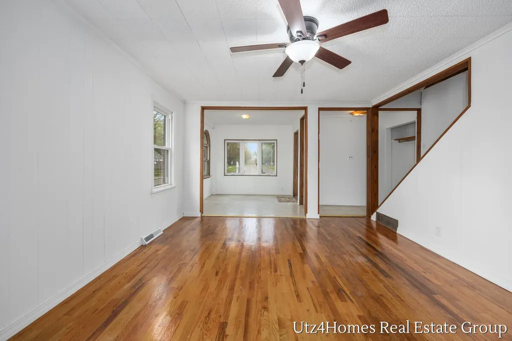 231 50th Street SW Wyoming City MI 49548