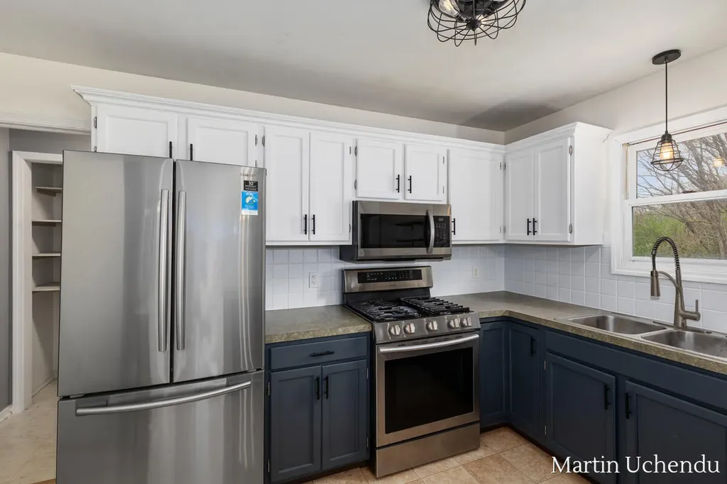 4359 W Grand Boulevard NW Walker City MI 49534