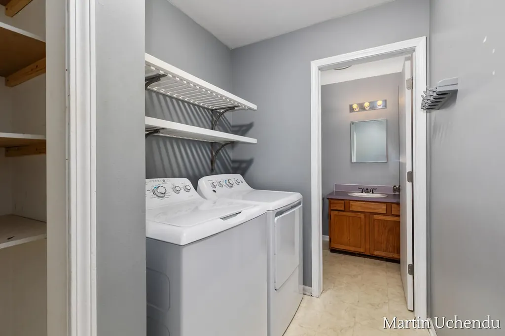 4359 W Grand Boulevard NW Walker City MI 49534