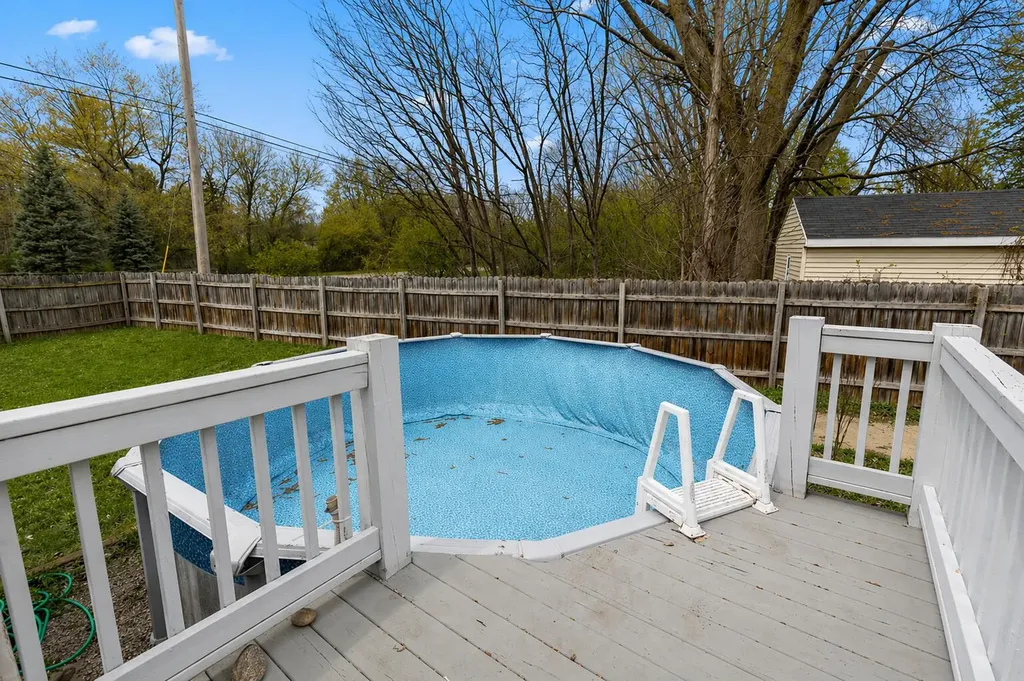 4359 W Grand Boulevard NW Walker City MI 49534