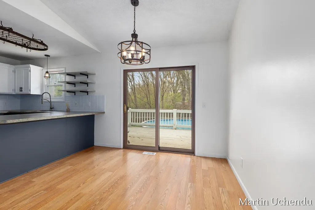 4359 W Grand Boulevard NW Walker City MI 49534