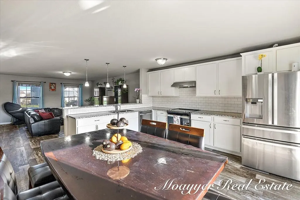 5764 Kiverton Ridge Drive SE Kentwood City MI 49508