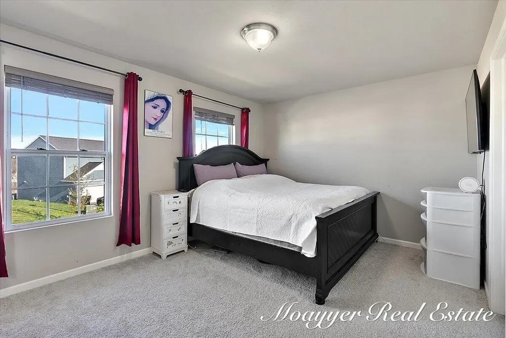 5764 Kiverton Ridge Drive SE Kentwood City MI 49508