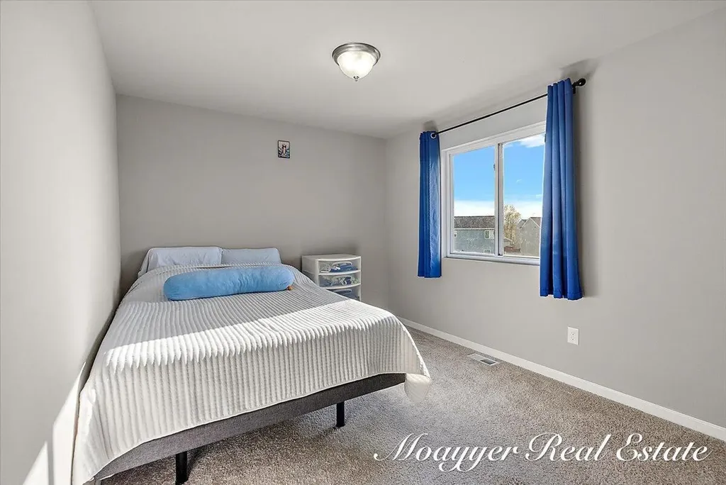 5764 Kiverton Ridge Drive SE Kentwood City MI 49508