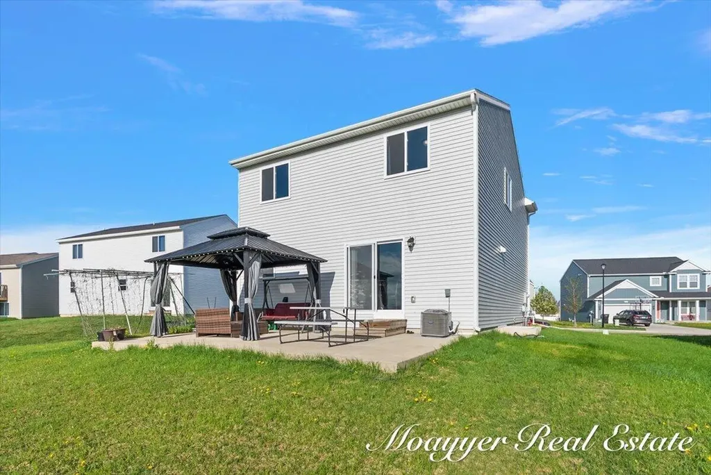 5764 Kiverton Ridge Drive SE Kentwood City MI 49508