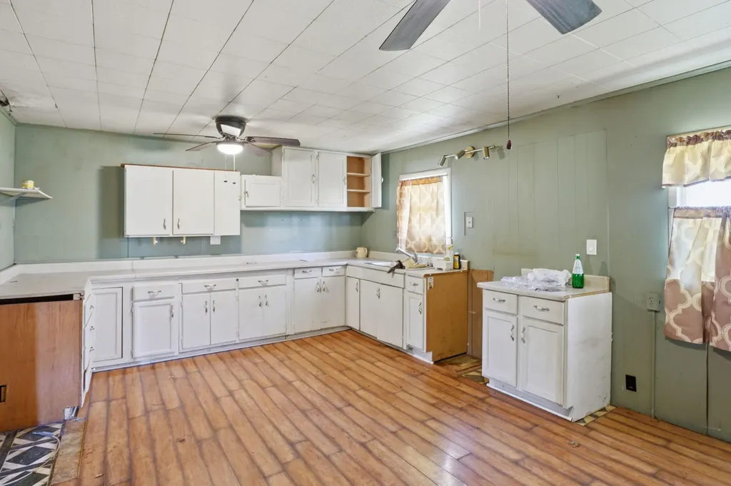 1928 S 35th Street Comstock Charter Township MI 49053