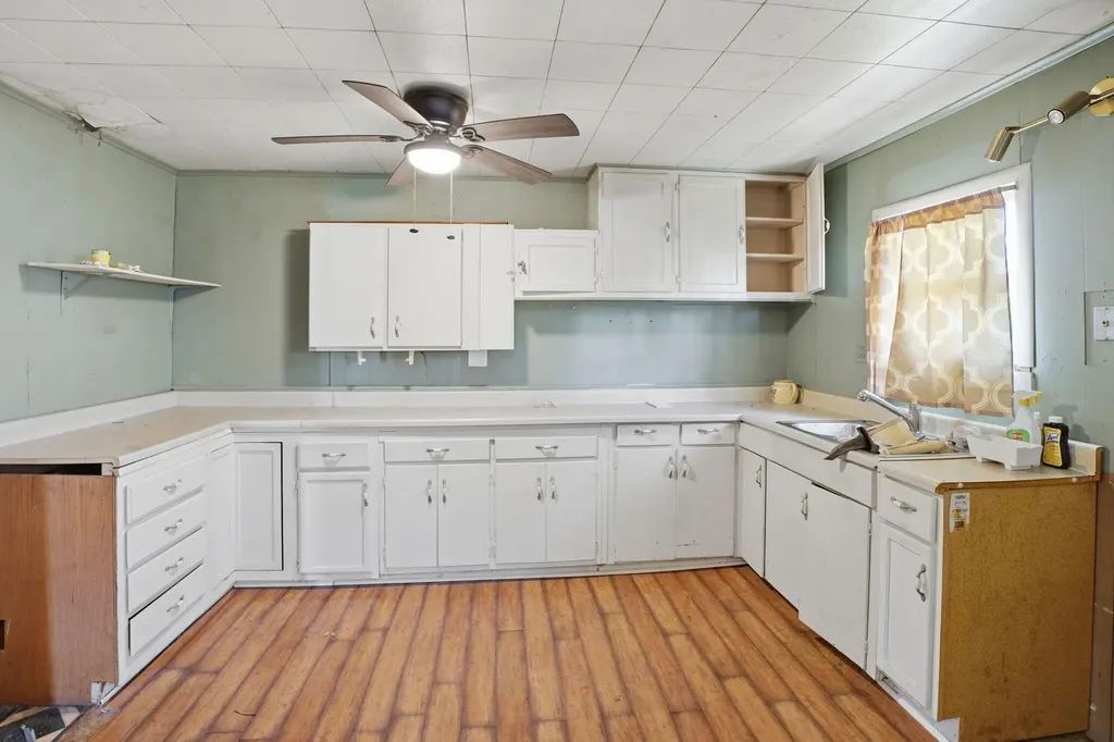 1928 S 35th Street Comstock Charter Township MI 49053