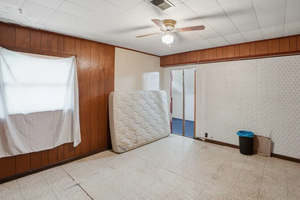 1928 S 35th Street Comstock Charter Township MI 49053