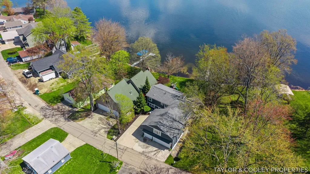 3185 Elmwood Beach Road Yankee Springs Township MI 49333