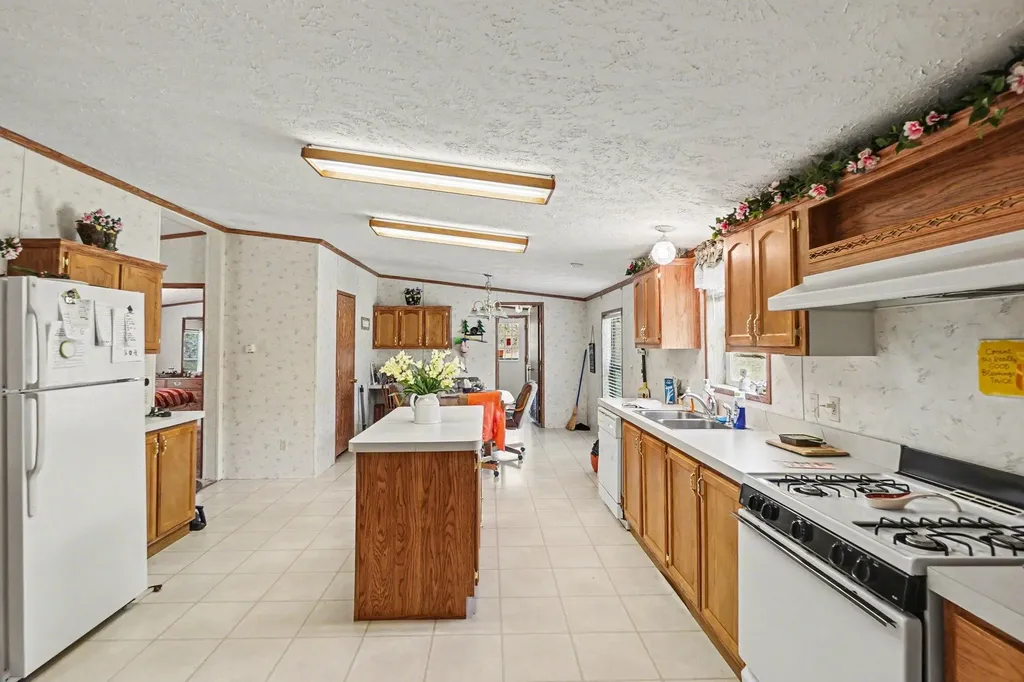 20240 10th Avenue Fork Township MI 49305