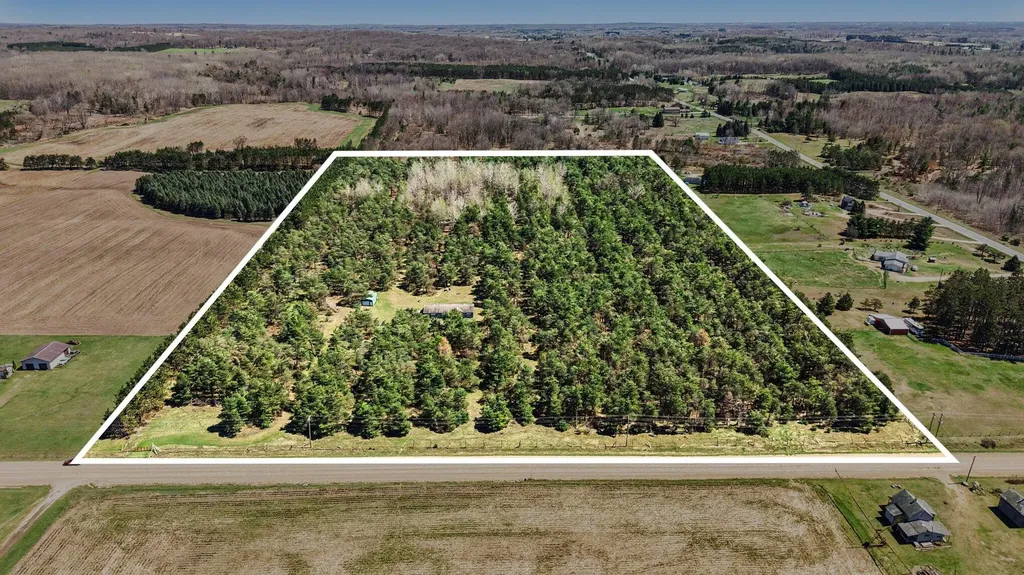20240 10th Avenue Fork Township MI 49305