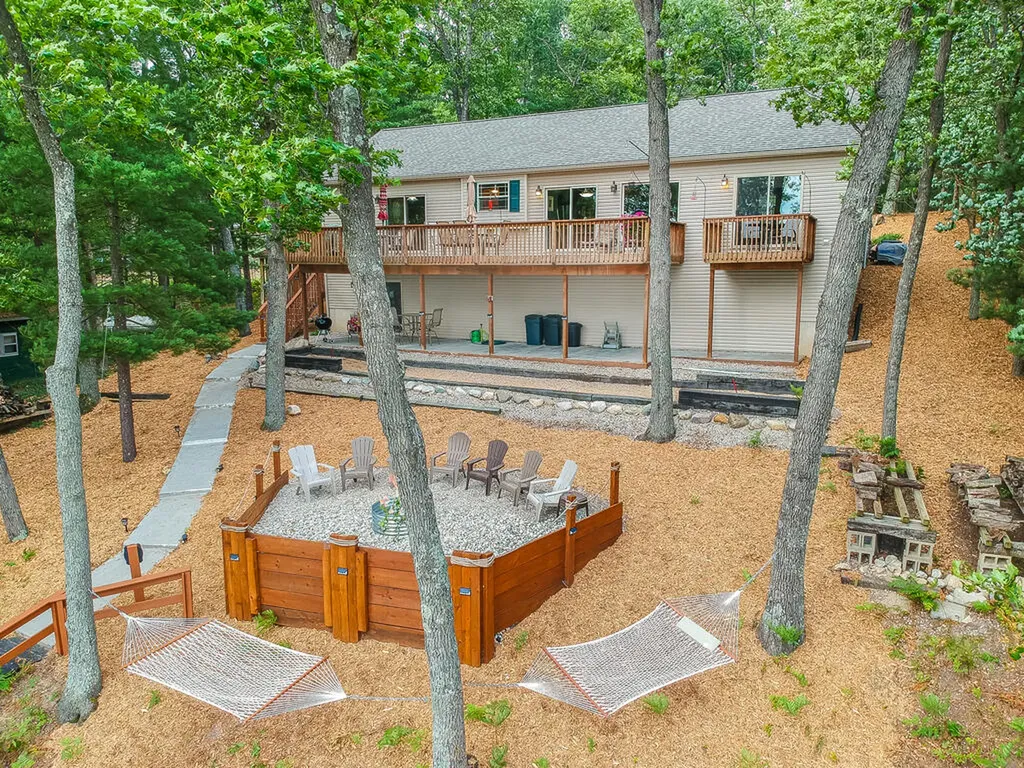 8833 W Velt Avenue Lake Township MI 49304