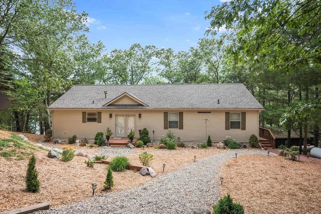 8833 W Velt Avenue Lake Township MI 49304