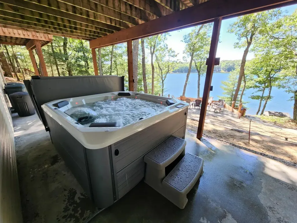 8833 W Velt Avenue Lake Township MI 49304