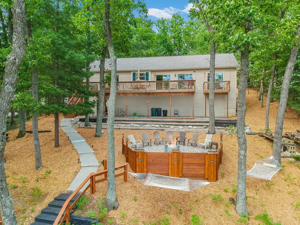 8833 W Velt Avenue Lake Township MI 49304