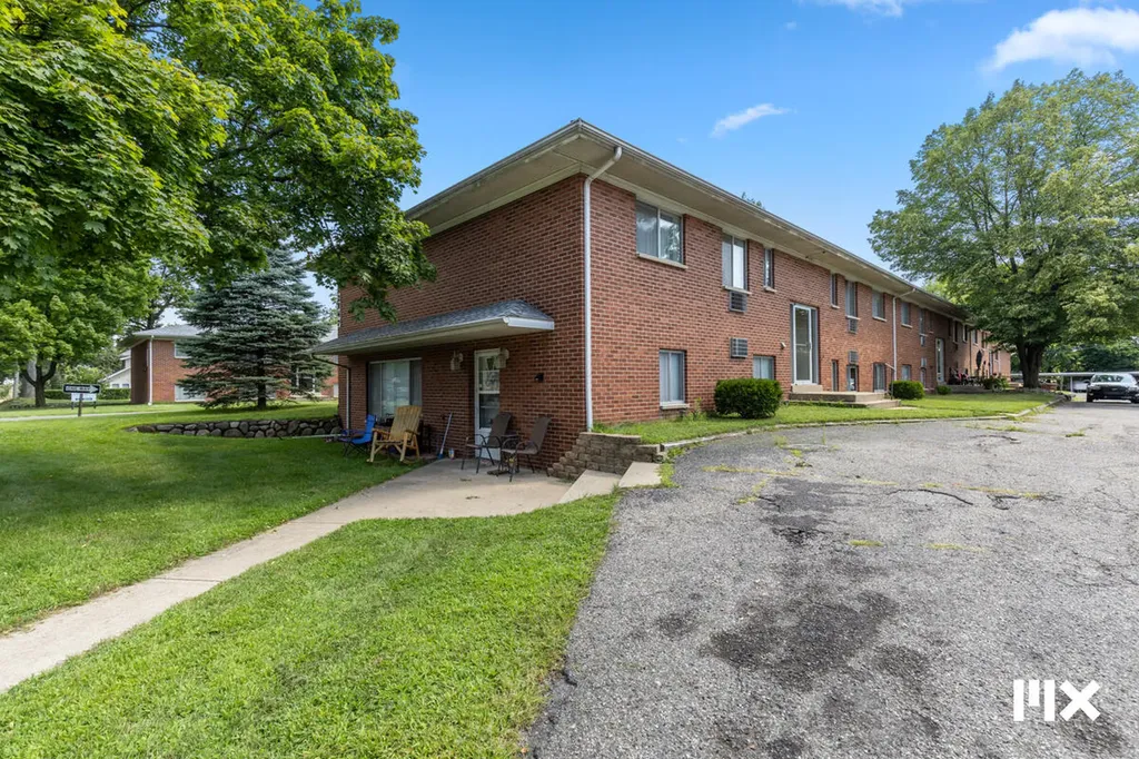 2907 S Burdick Street Kalamazoo City MI 49001