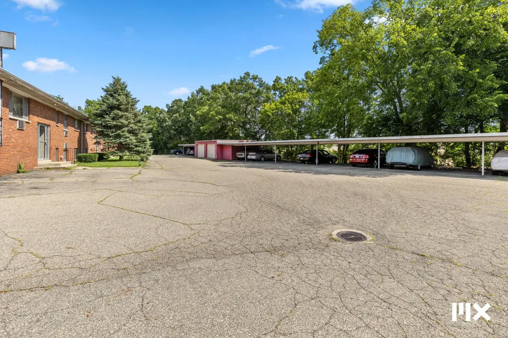 2907 S Burdick Street Kalamazoo City MI 49001