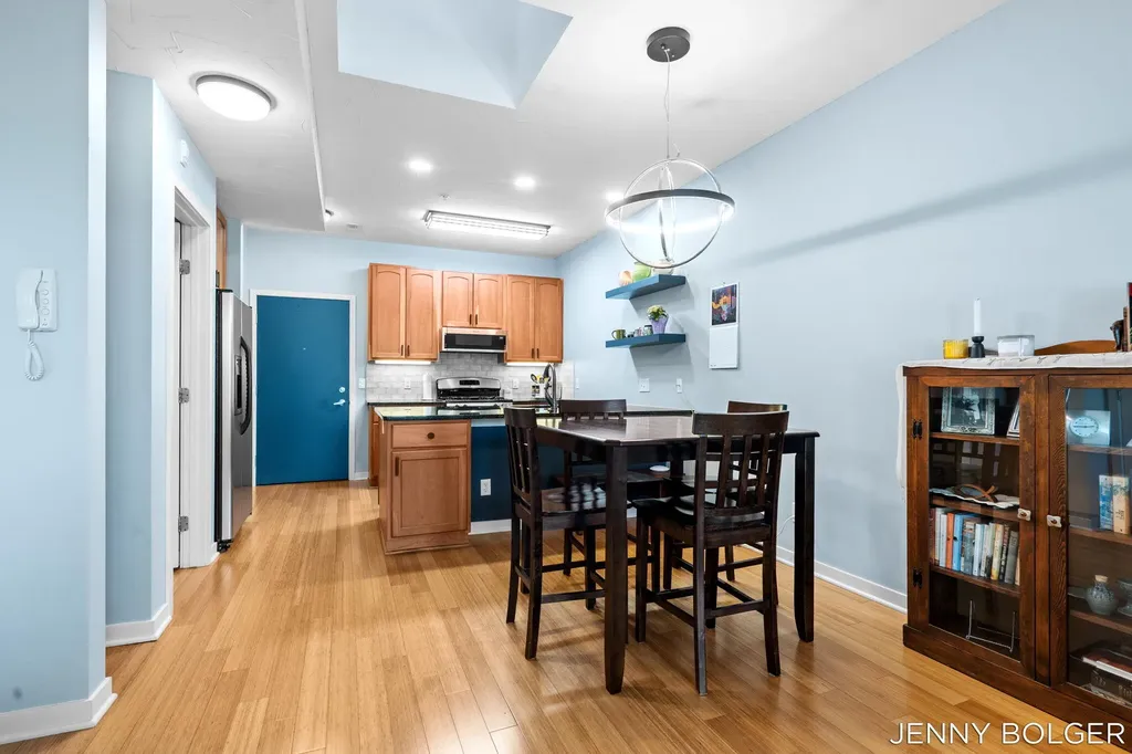 800 Livingston Avenue NE Grand Rapids City MI 49503