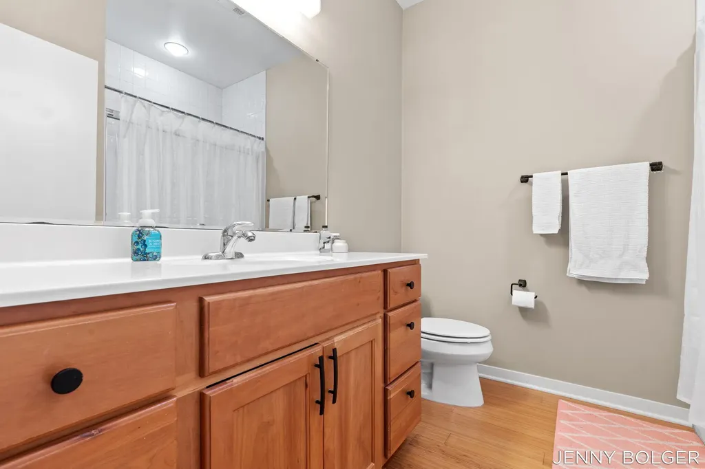 800 Livingston Avenue NE Grand Rapids City MI 49503