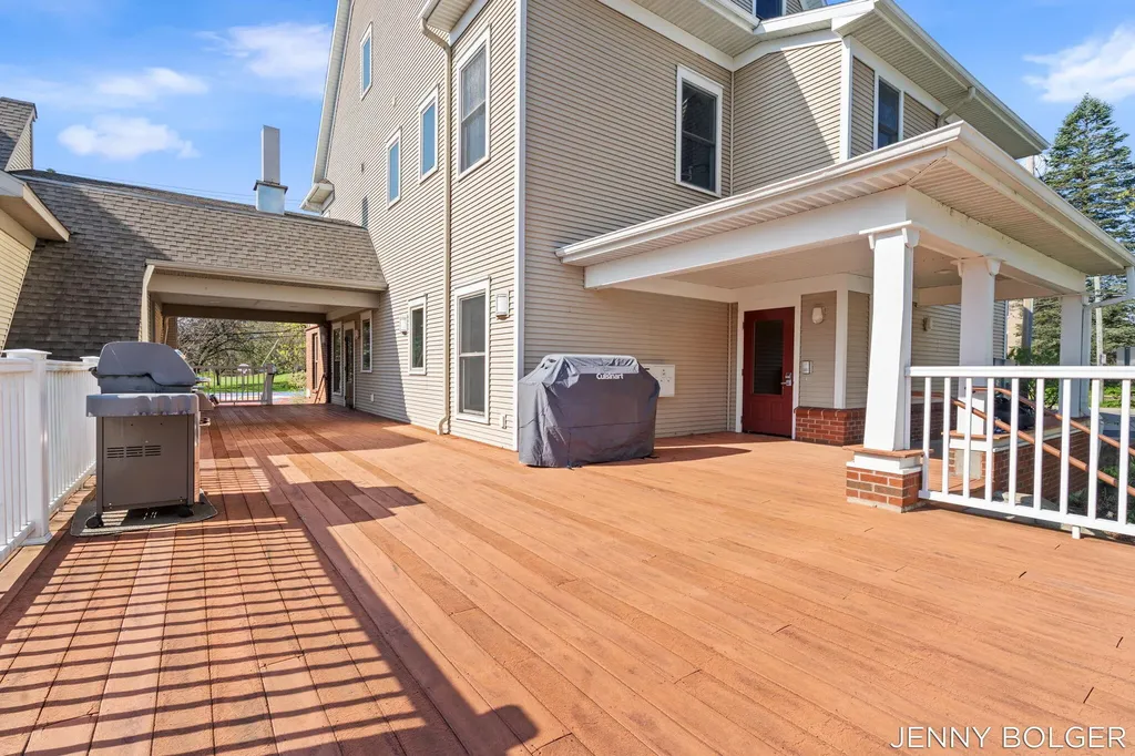 800 Livingston Avenue NE Grand Rapids City MI 49503