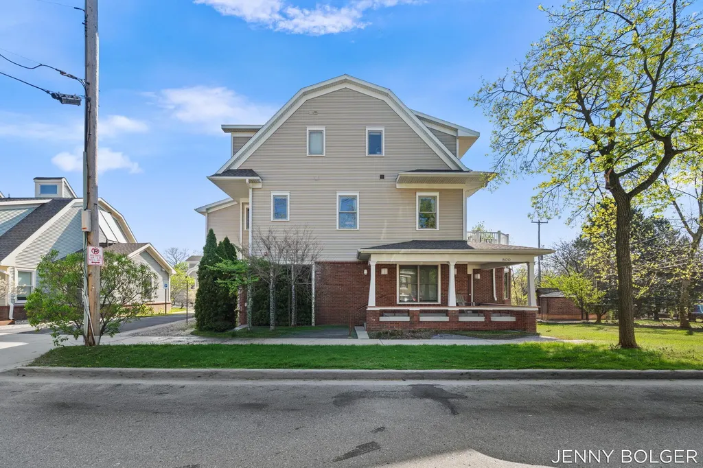 800 Livingston Avenue NE Grand Rapids City MI 49503