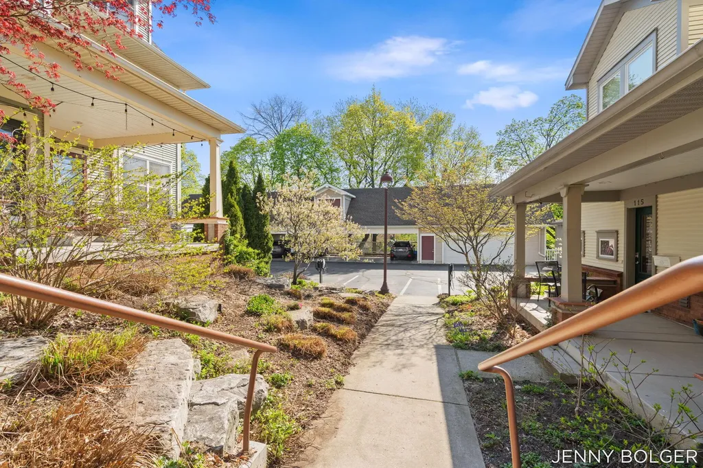 800 Livingston Avenue NE Grand Rapids City MI 49503