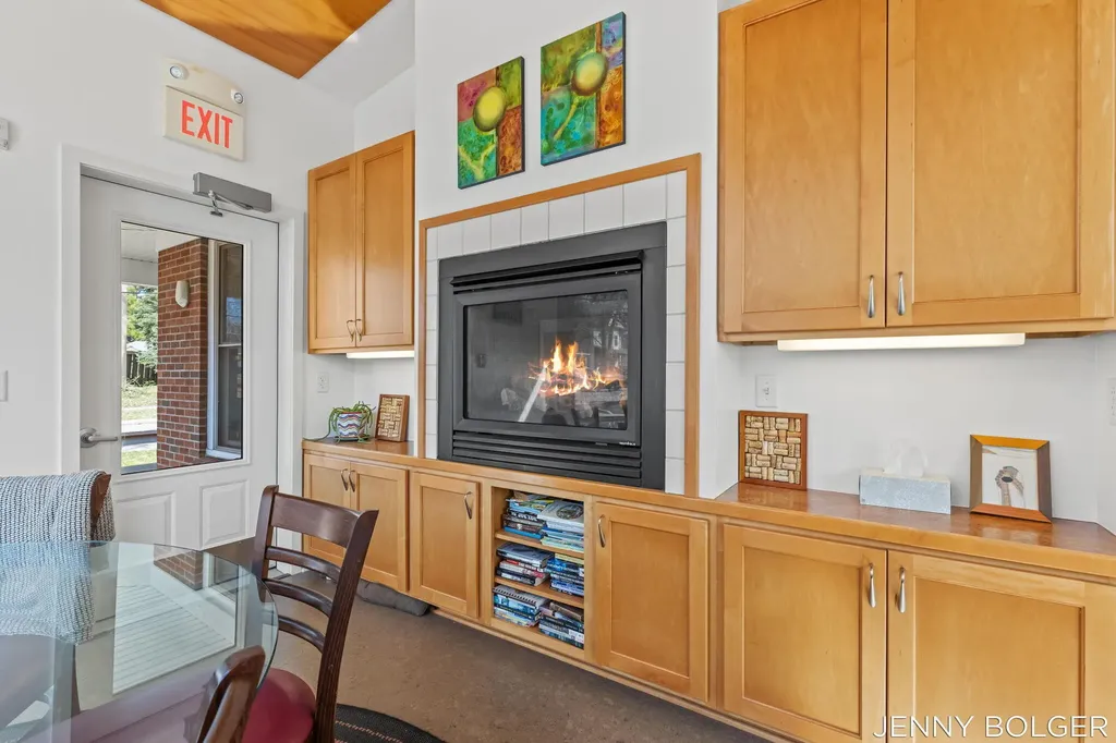 800 Livingston Avenue NE Grand Rapids City MI 49503