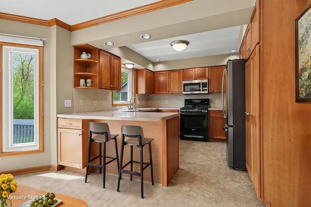 2314 Midvale Street NE Grand Rapids City MI 49505
