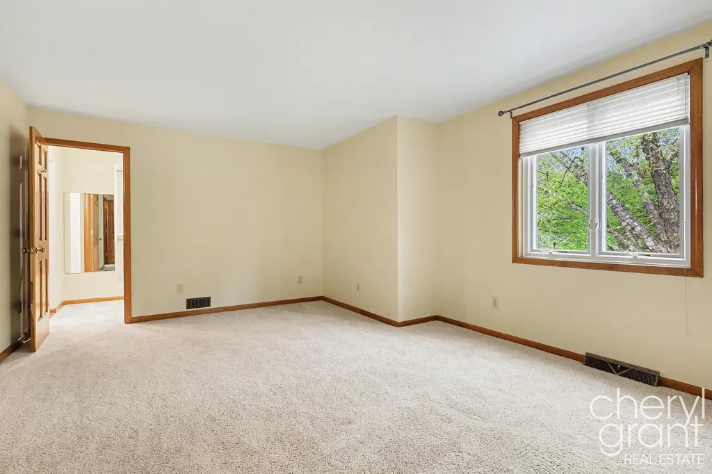 2314 Midvale Street NE Grand Rapids City MI 49505