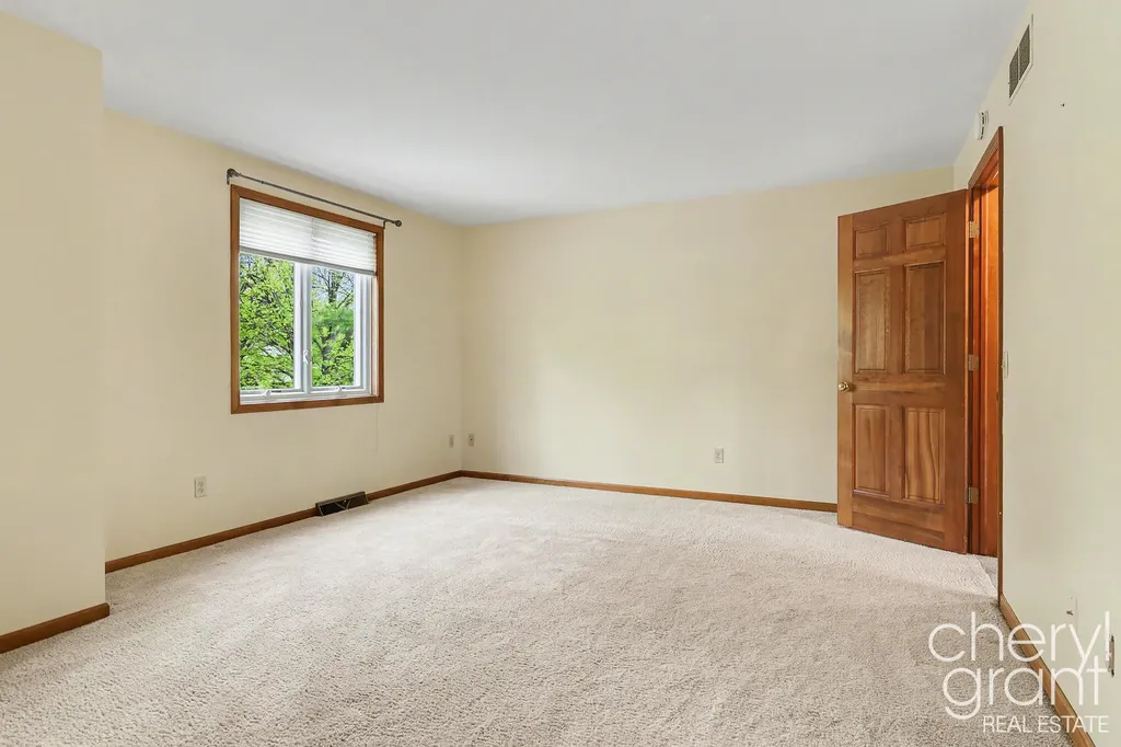 2314 Midvale Street NE Grand Rapids City MI 49505