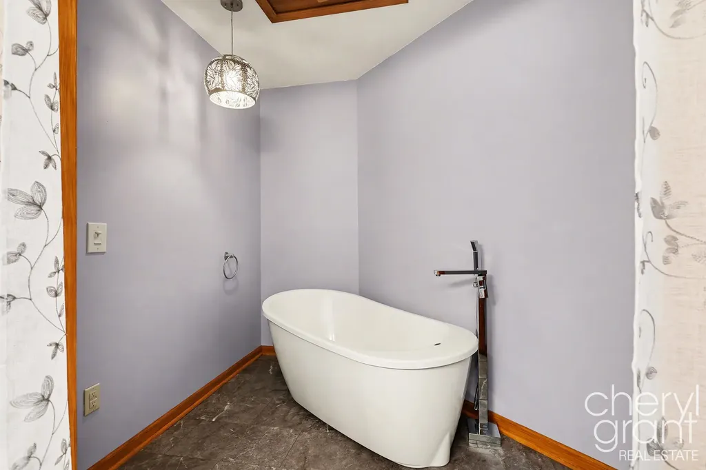 2314 Midvale Street NE Grand Rapids City MI 49505