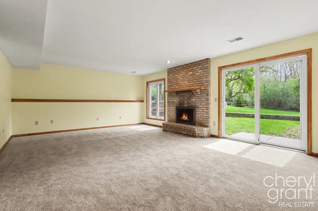 2314 Midvale Street NE Grand Rapids City MI 49505