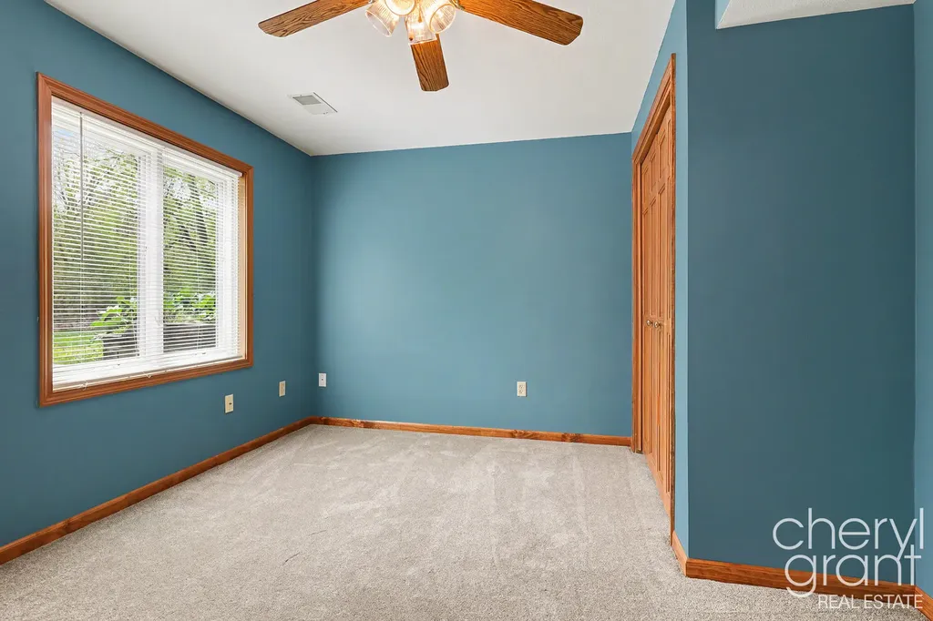 2314 Midvale Street NE Grand Rapids City MI 49505