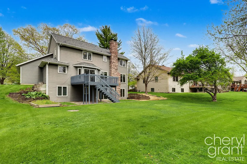 2314 Midvale Street NE Grand Rapids City MI 49505