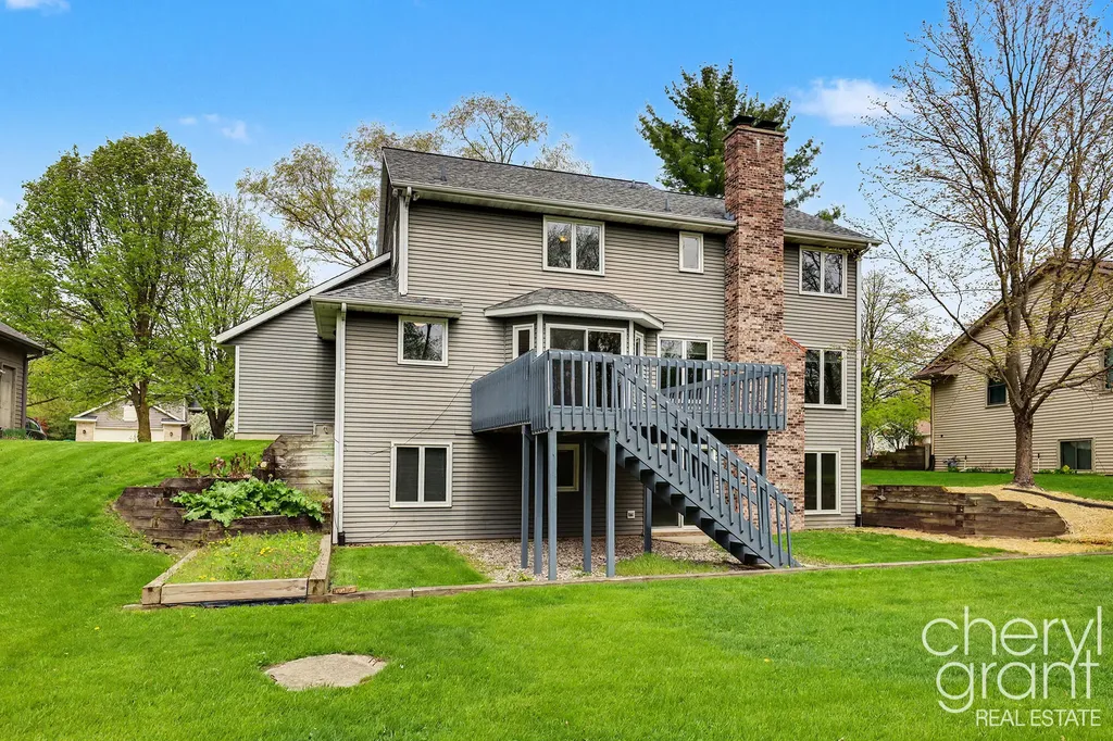 2314 Midvale Street NE Grand Rapids City MI 49505