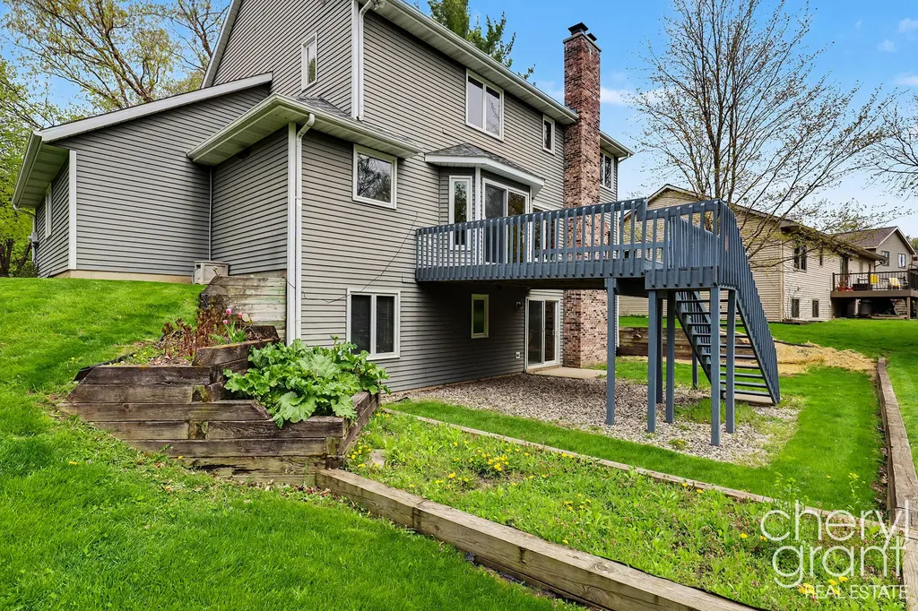 2314 Midvale Street NE Grand Rapids City MI 49505